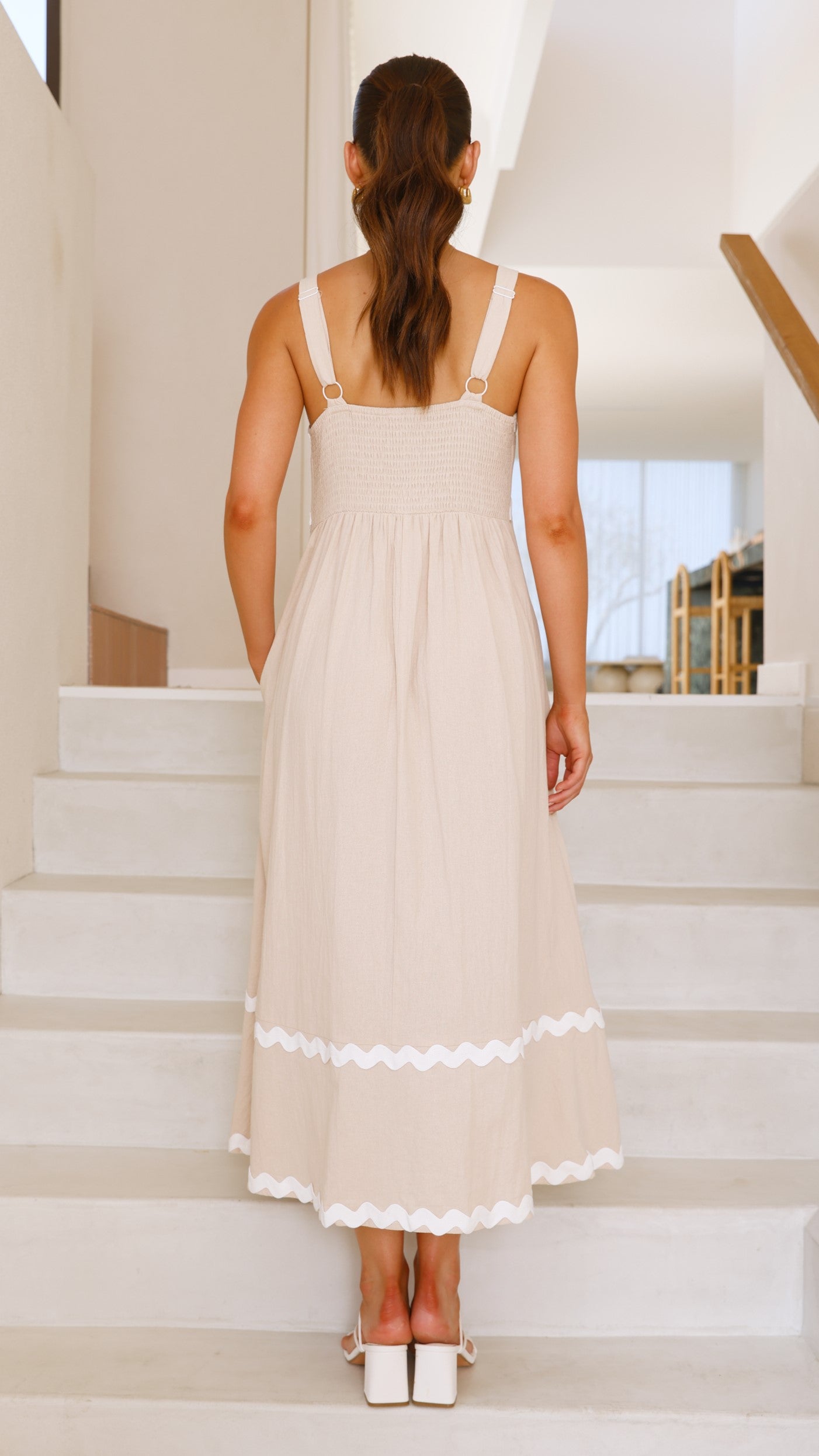 Raelynn Mid Dress - Beige/White